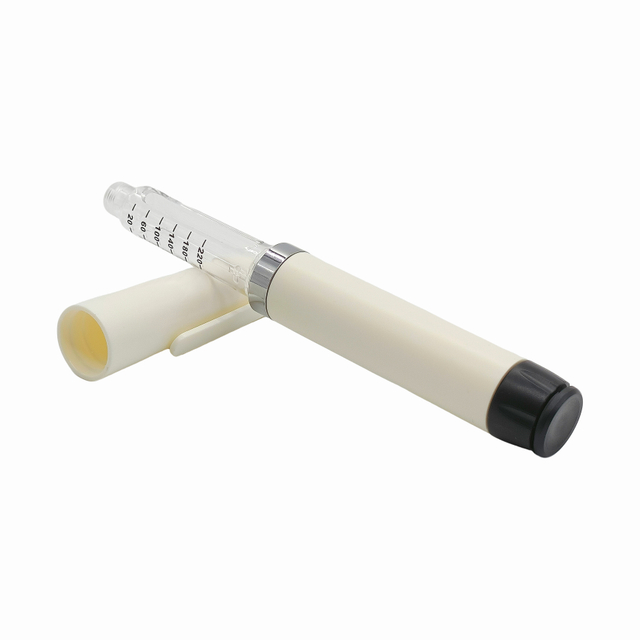 Pluma de inyección blanca